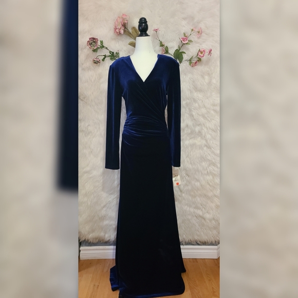 Vintage Joseph Ribkoff Midnight Blue Velvet Evening Gown size 8 - Picture 6 of 8